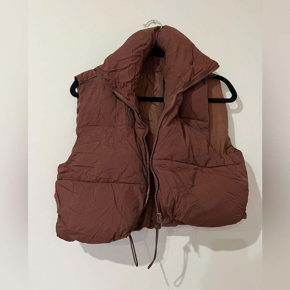3/$15 Cropped Brown Puffer Vest